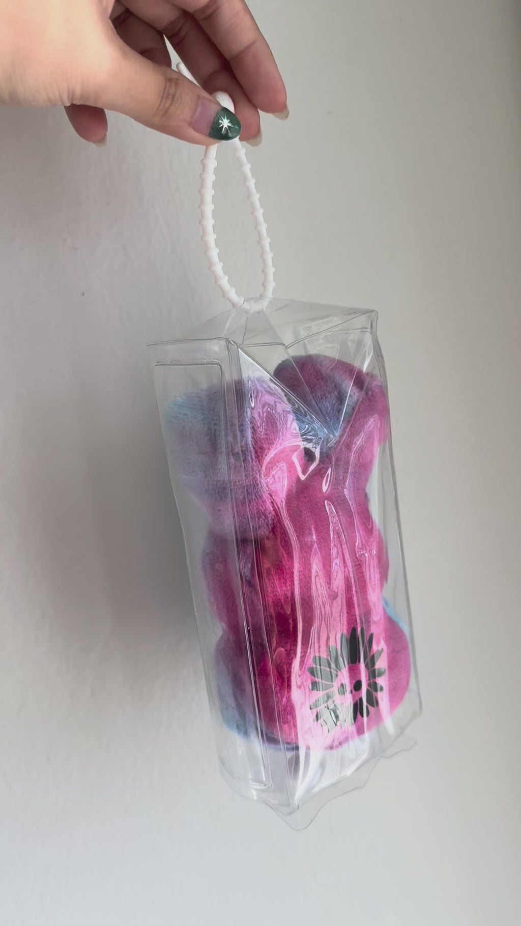 CLEAR PLUSH CARRIER